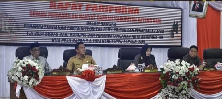 Ketua Dprd Batanghari Anita Yasmin Pimpin Rapat Paripurna